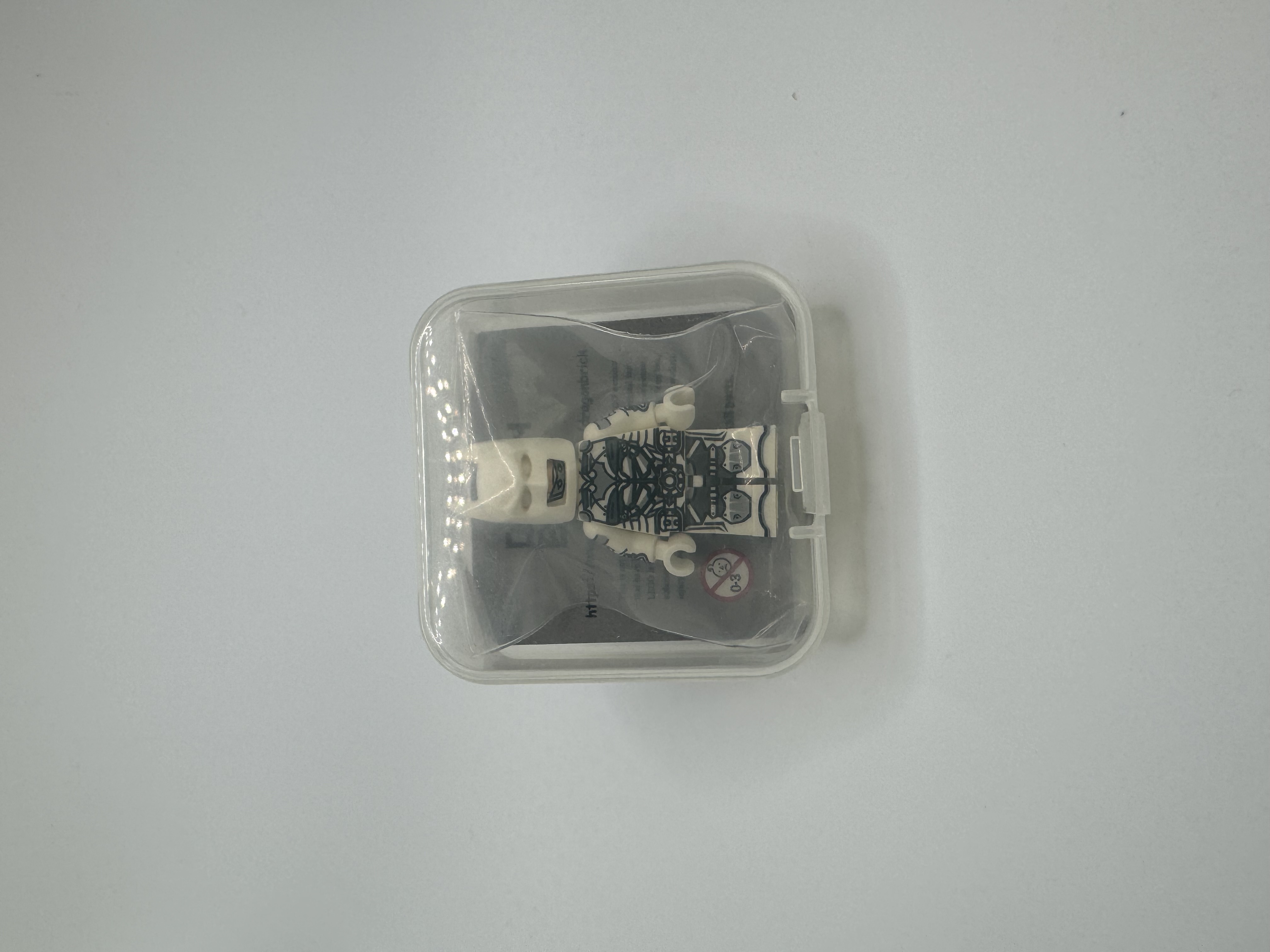 Batman Beyond White Batman (Dragon Brick) - view 2