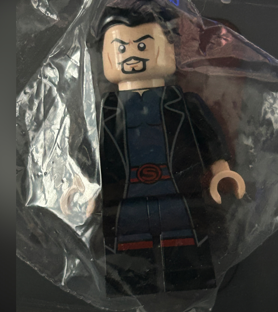 Superman Gods & Monsters  - view 1