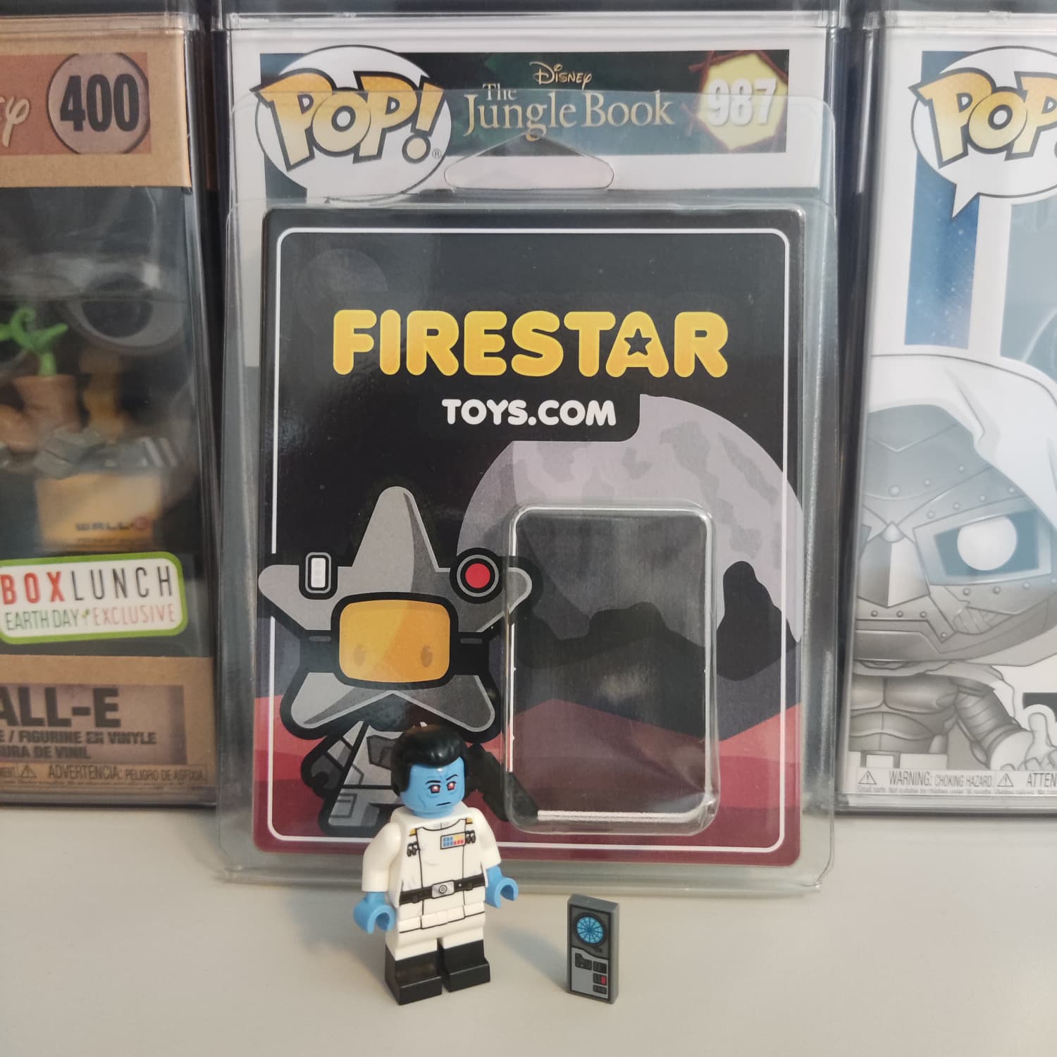 General Thrawn (Stranded Admiral) - Star Wars Ahsoka - view 3