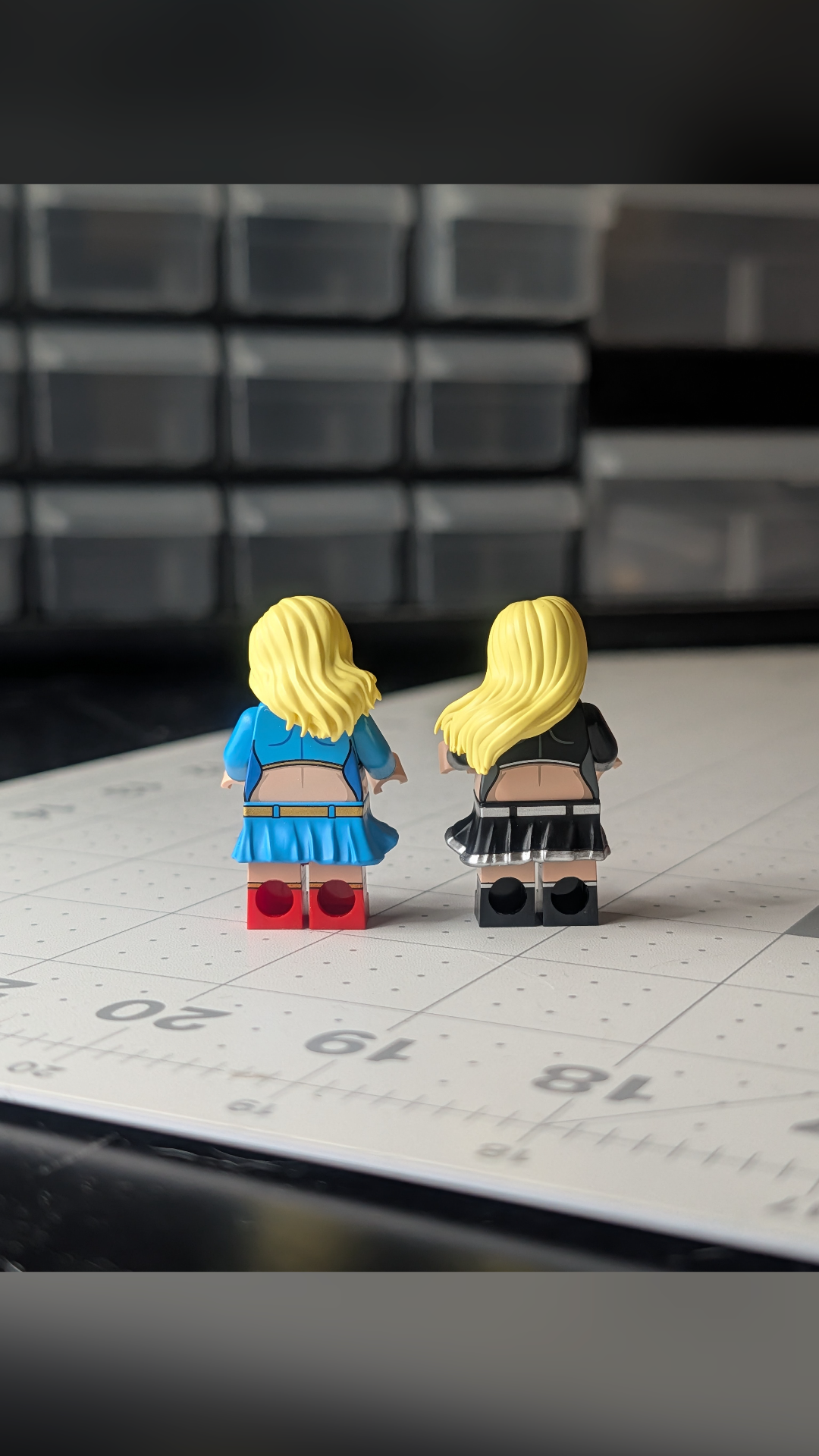 Hades DC Brick Supergirl Minifigure Set - view 3
