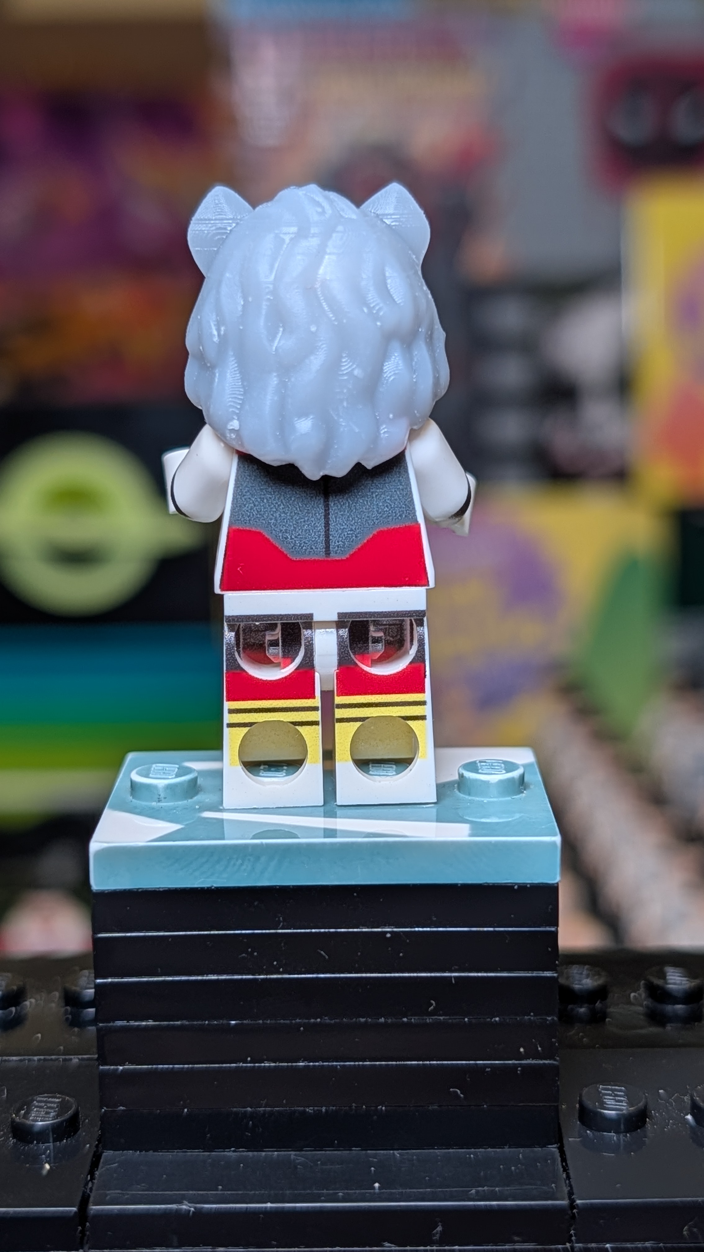 Invincible - Battle Beast V2 (gray mane) - view 3