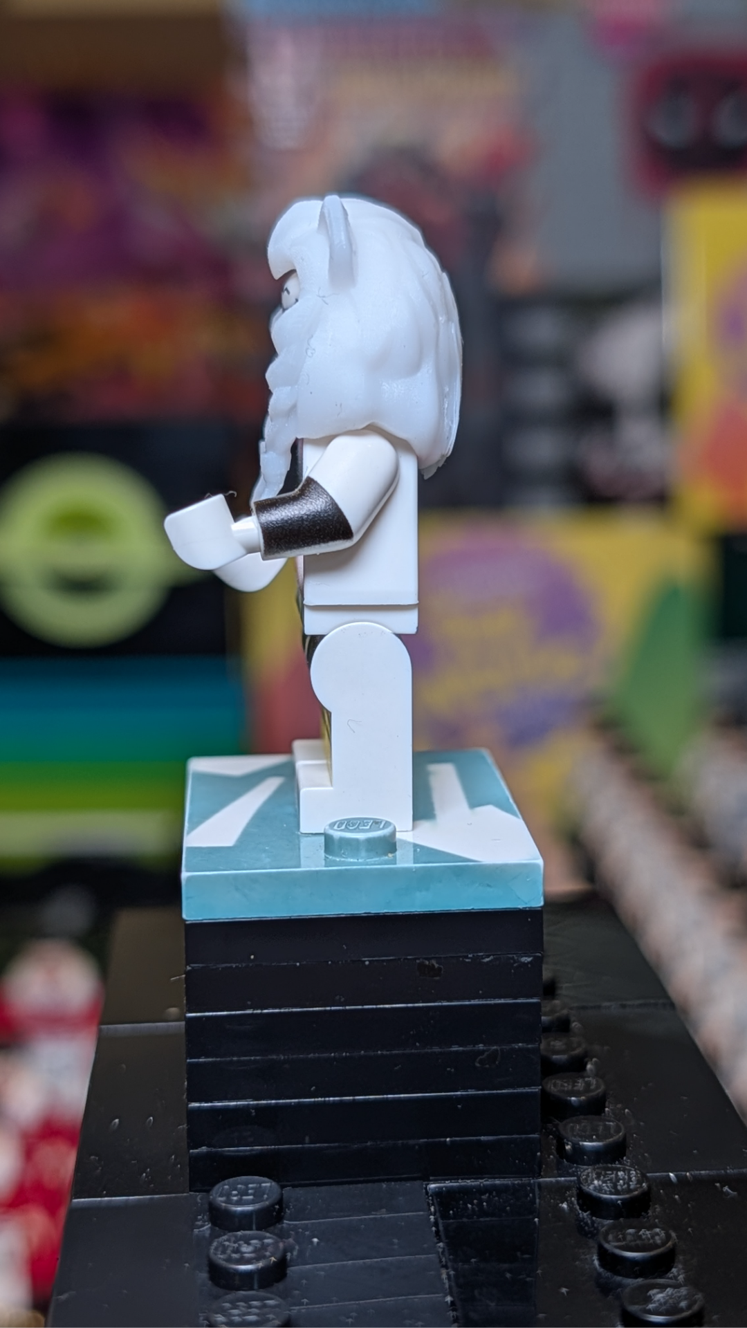 Invincible - Battle Beast V2 (white mane) - view 2