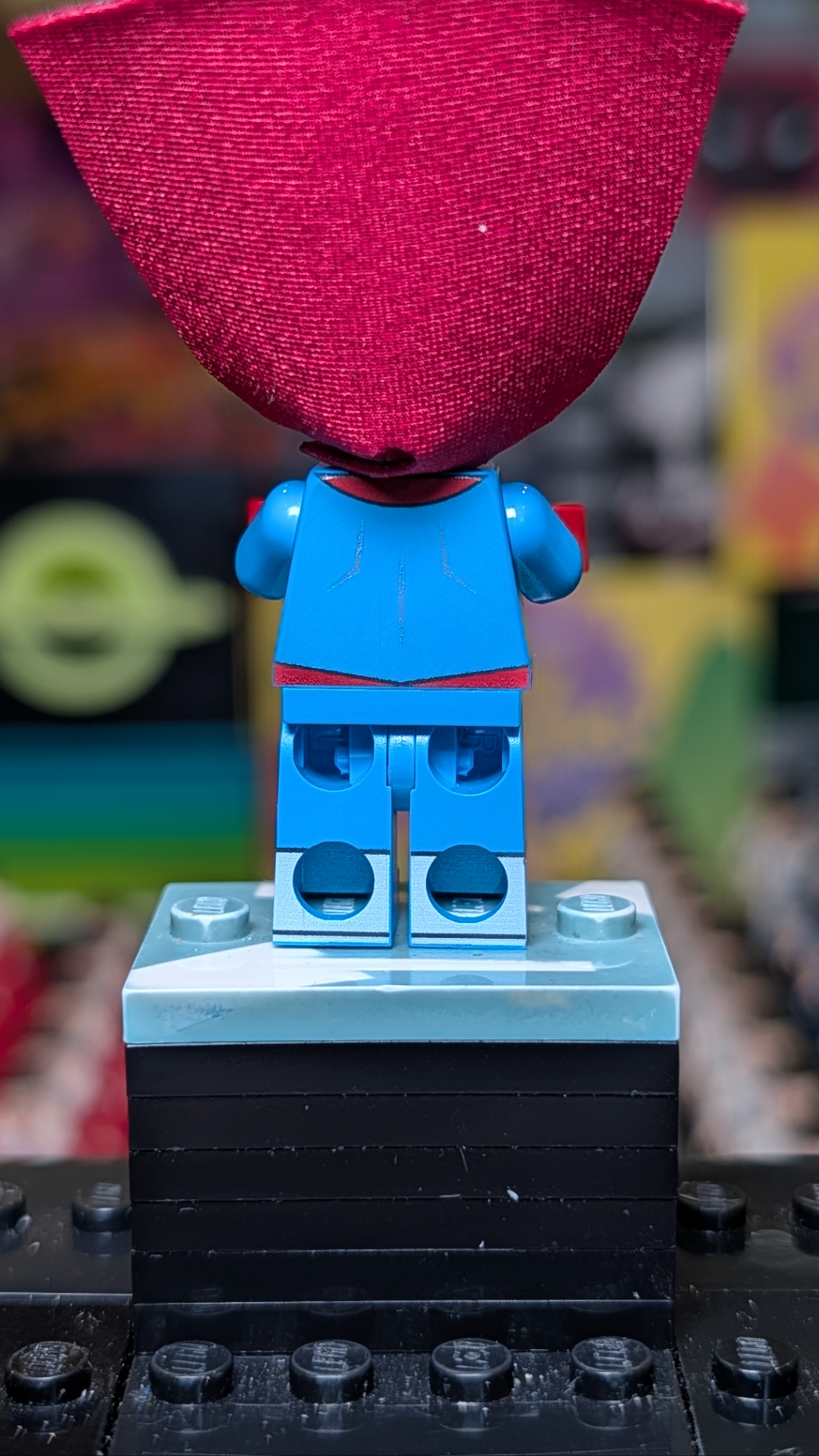 Invincible - Comics Version Omni Mark - view 3