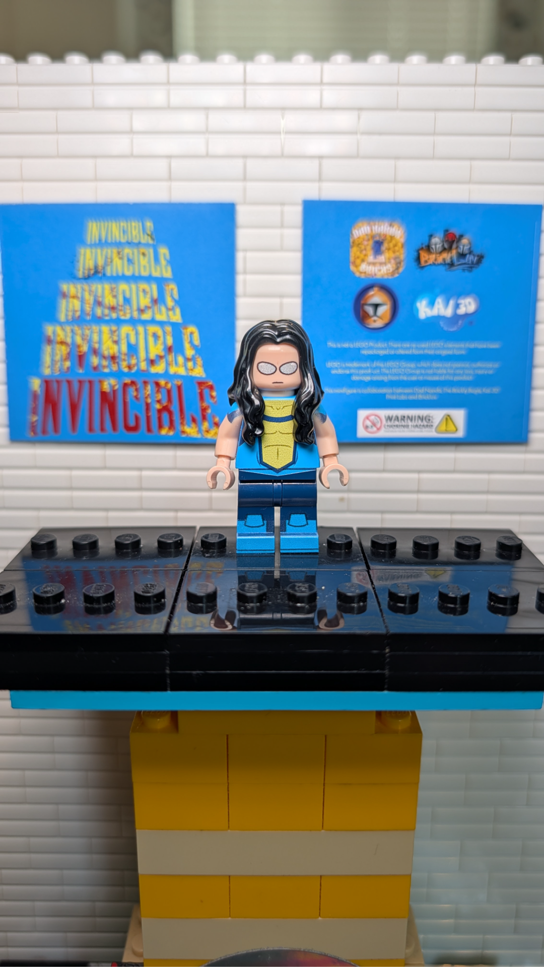 Invincible - Hairvincible (hair over both shoulders) - view 1