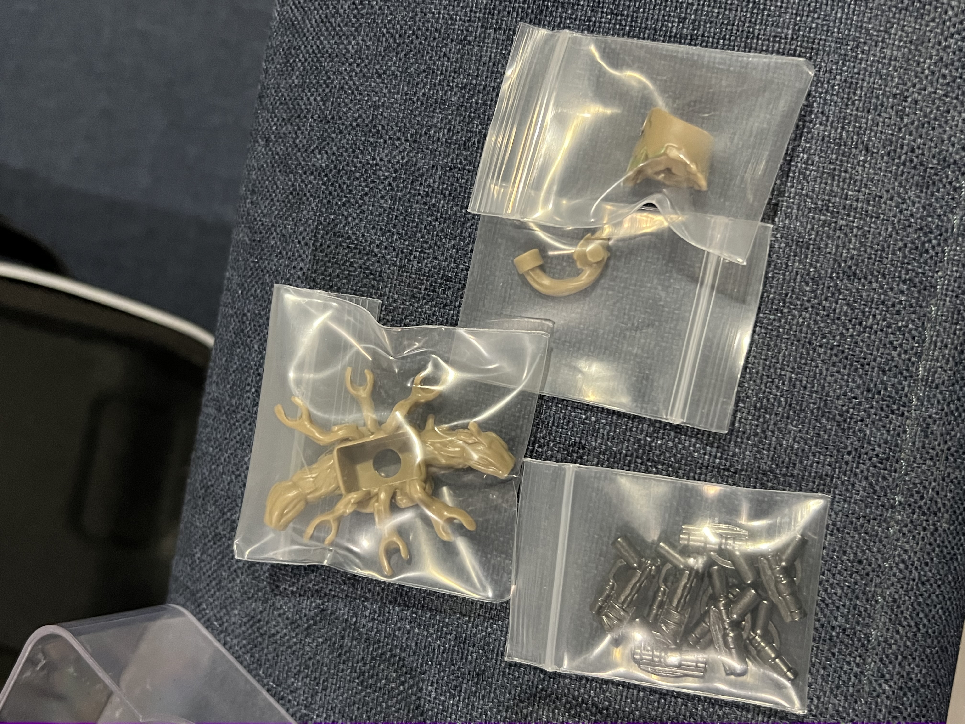 Jaka Brick Groot Minifigure - view 2