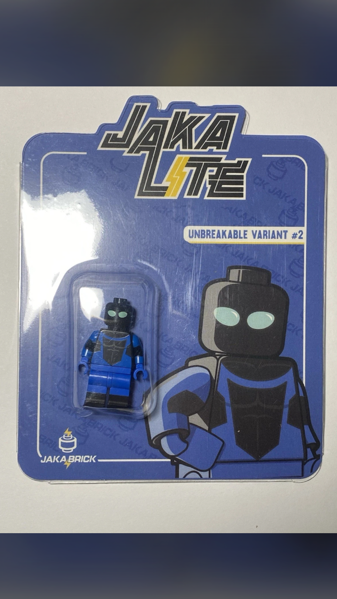 Jaka Brick Lite Unbreakable Invincible Variant Mask Mark Minifigure - view 1