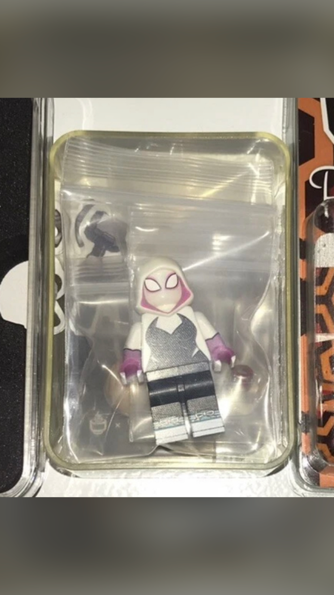 Jaka x Tracy Spider Gwen Spiderverse - view 2