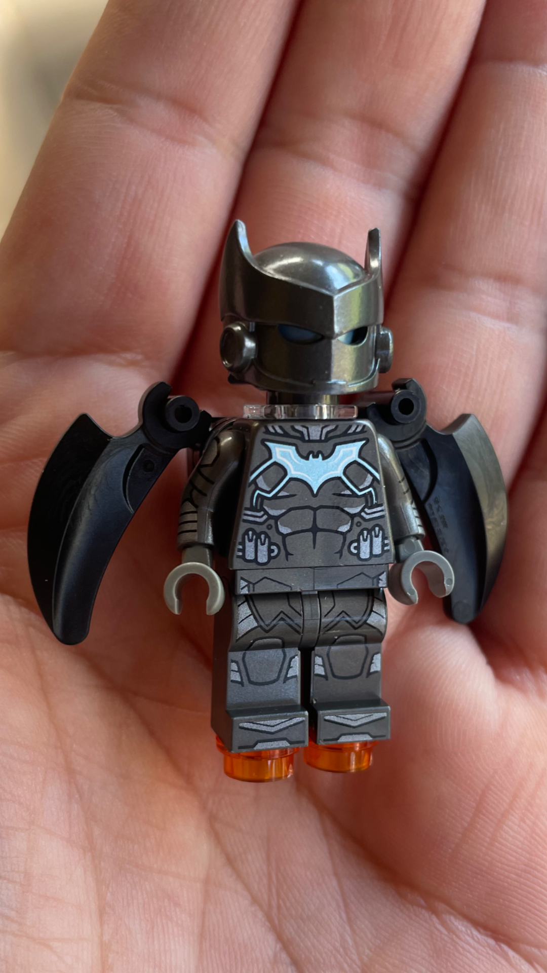 LEGO Batwing + Dazzle upgrades - view 1