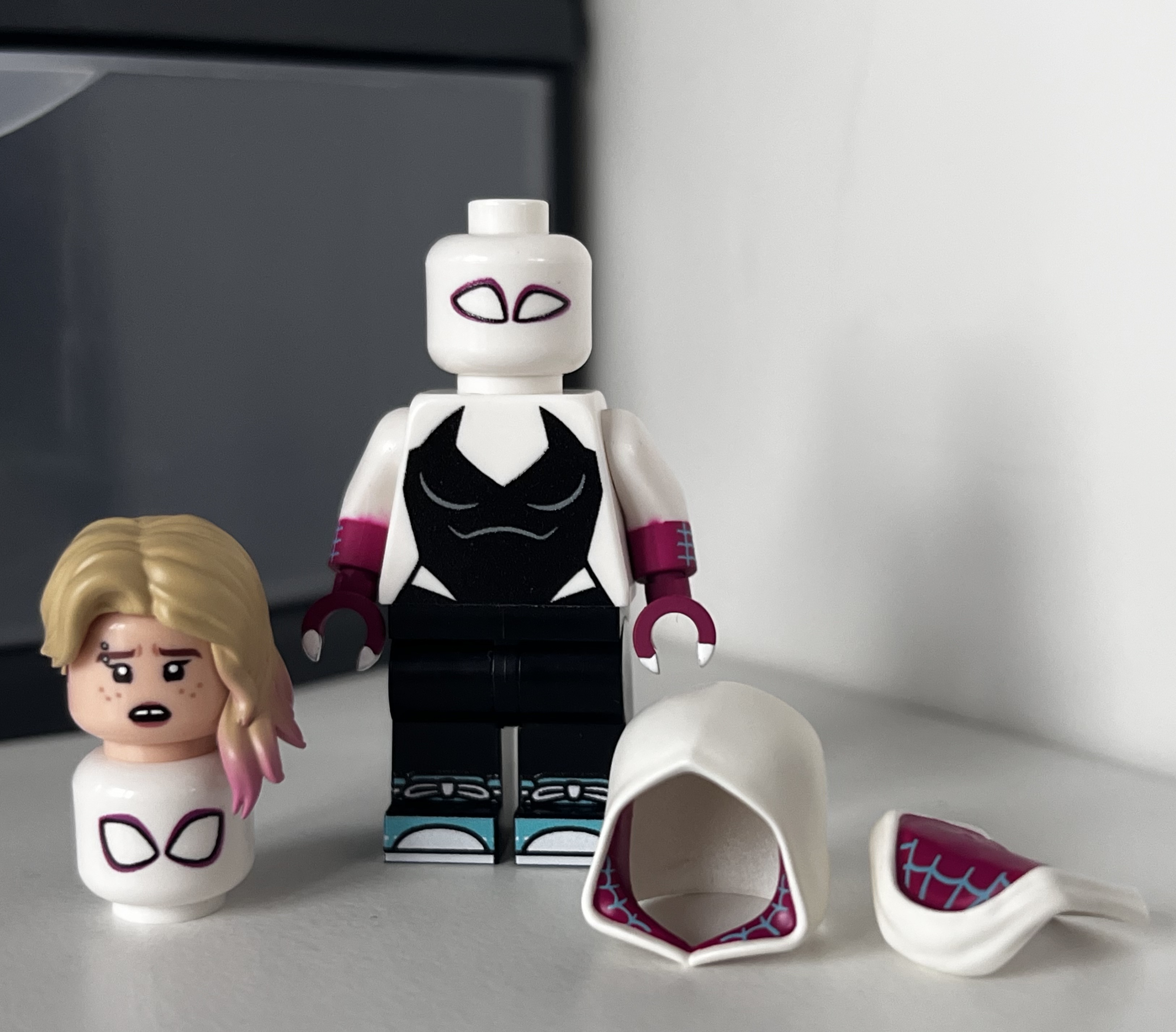lego firestartoys fst gwen stacy  - view 2