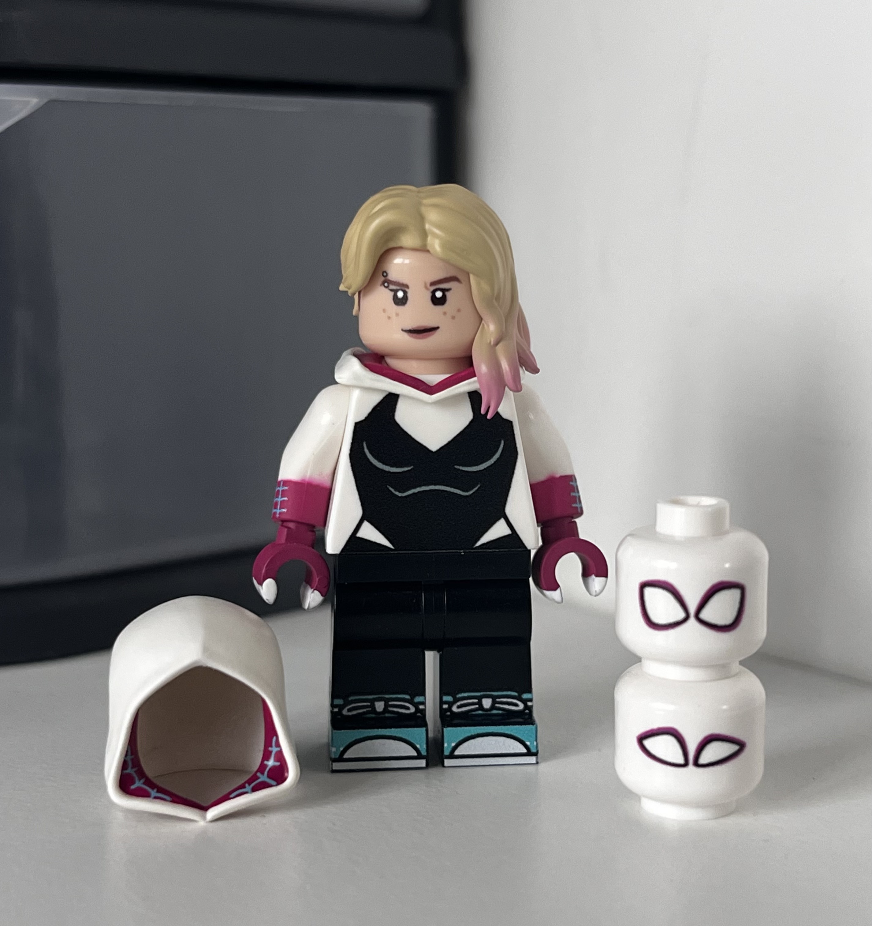 lego firestartoys fst gwen stacy  - view 4