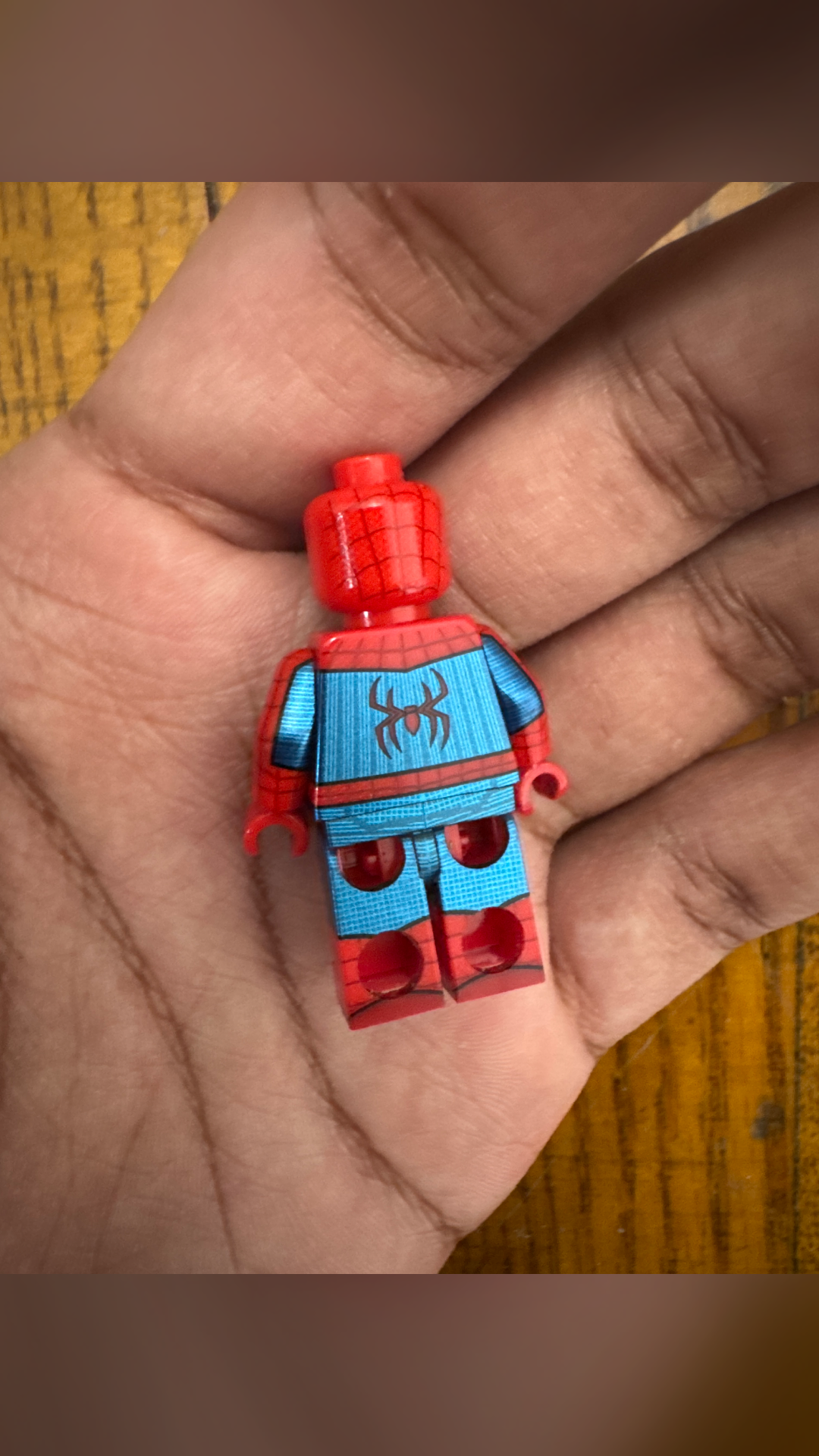 LEGO Marvel Custom Spider-Man Minifigure - PCB Classic Arachnid - view 2