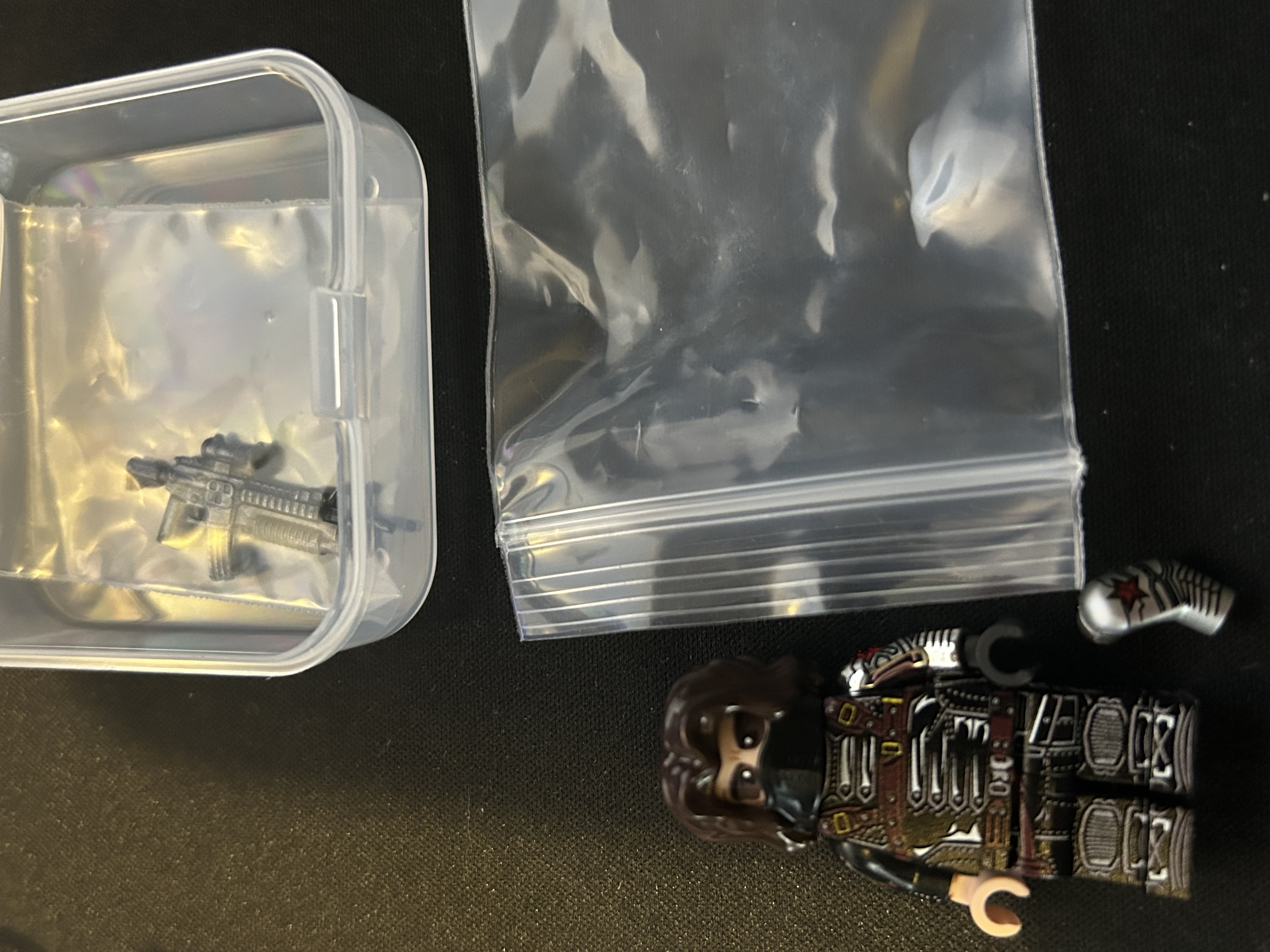 Leyile Brick Winter Soldier with custom Chrome Arm - view 1