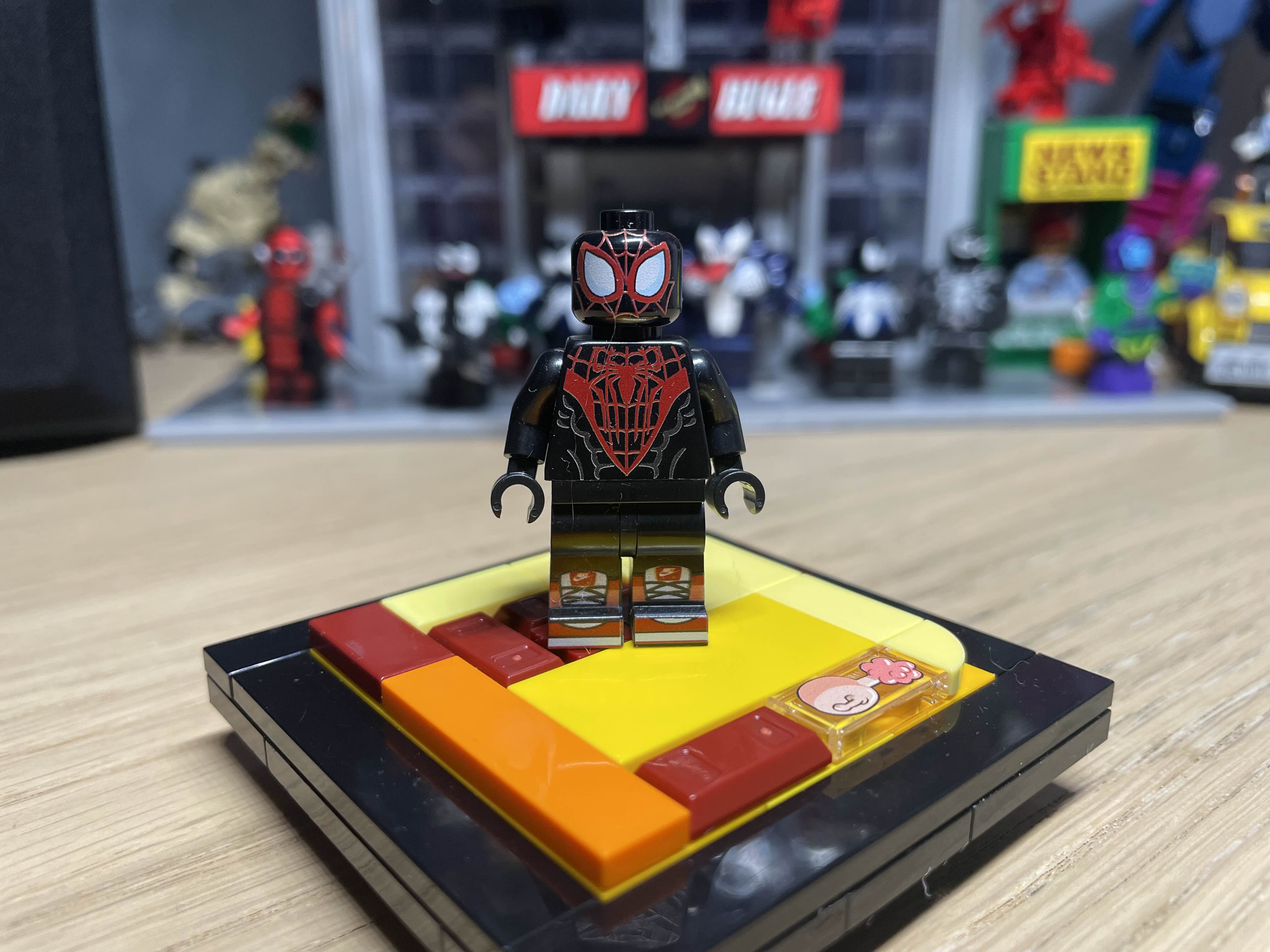 Miles Morales Spider-man - view 1