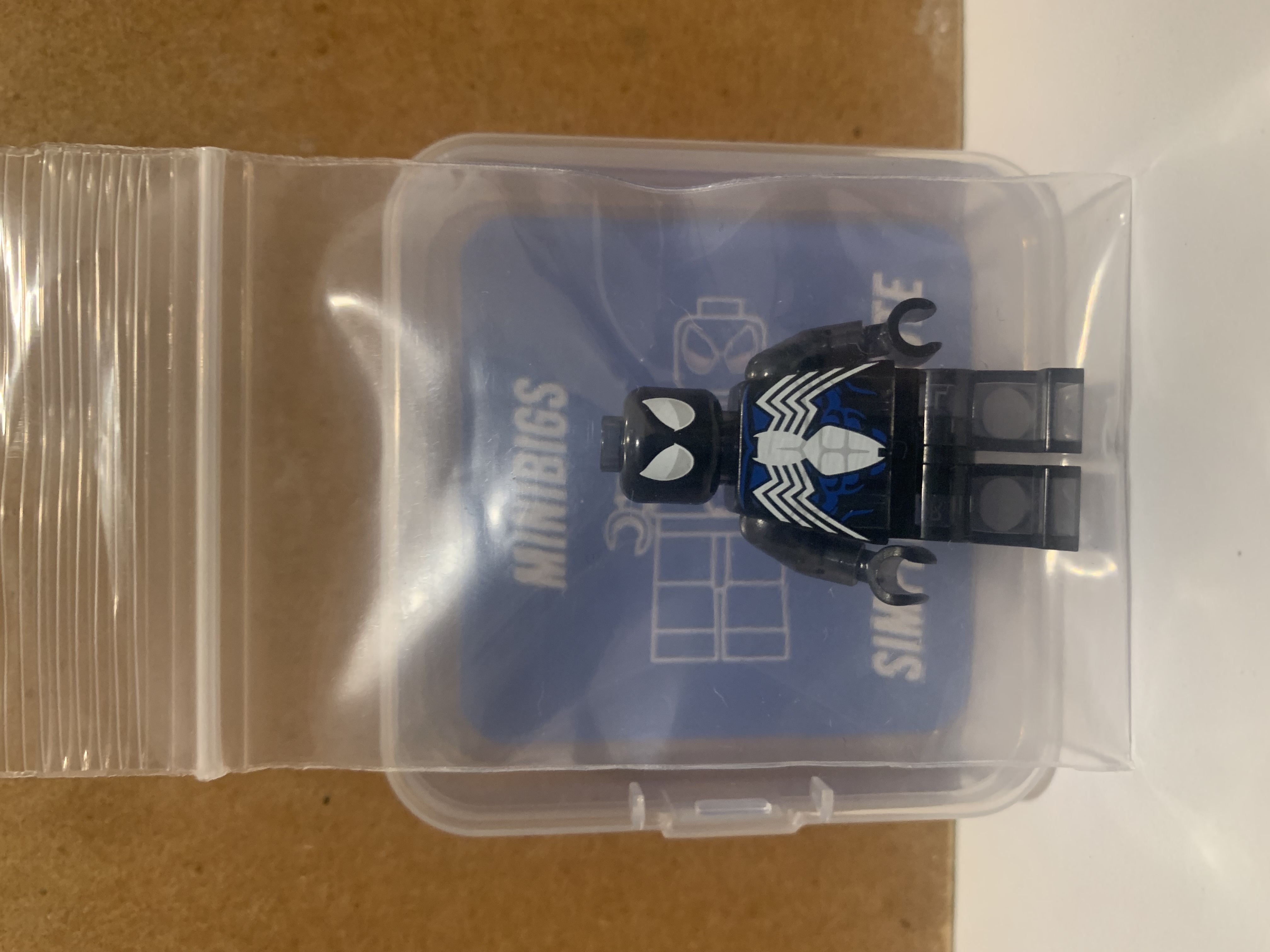 Minibigs - Symbiote Spidey (Translucent) - view 2