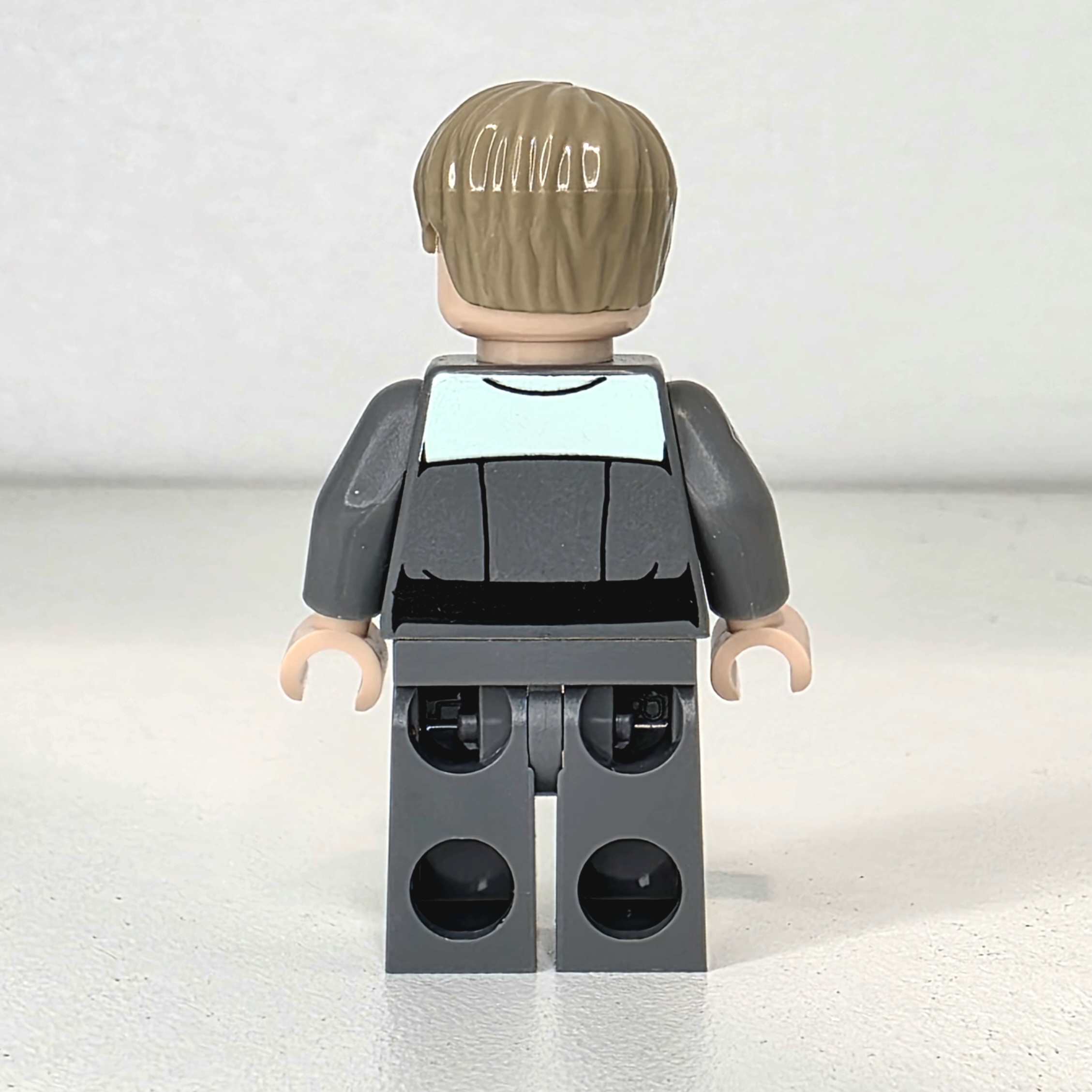 Orbital Minifigs - Super Weapon Supervisor - Crytal Scientist - view 2